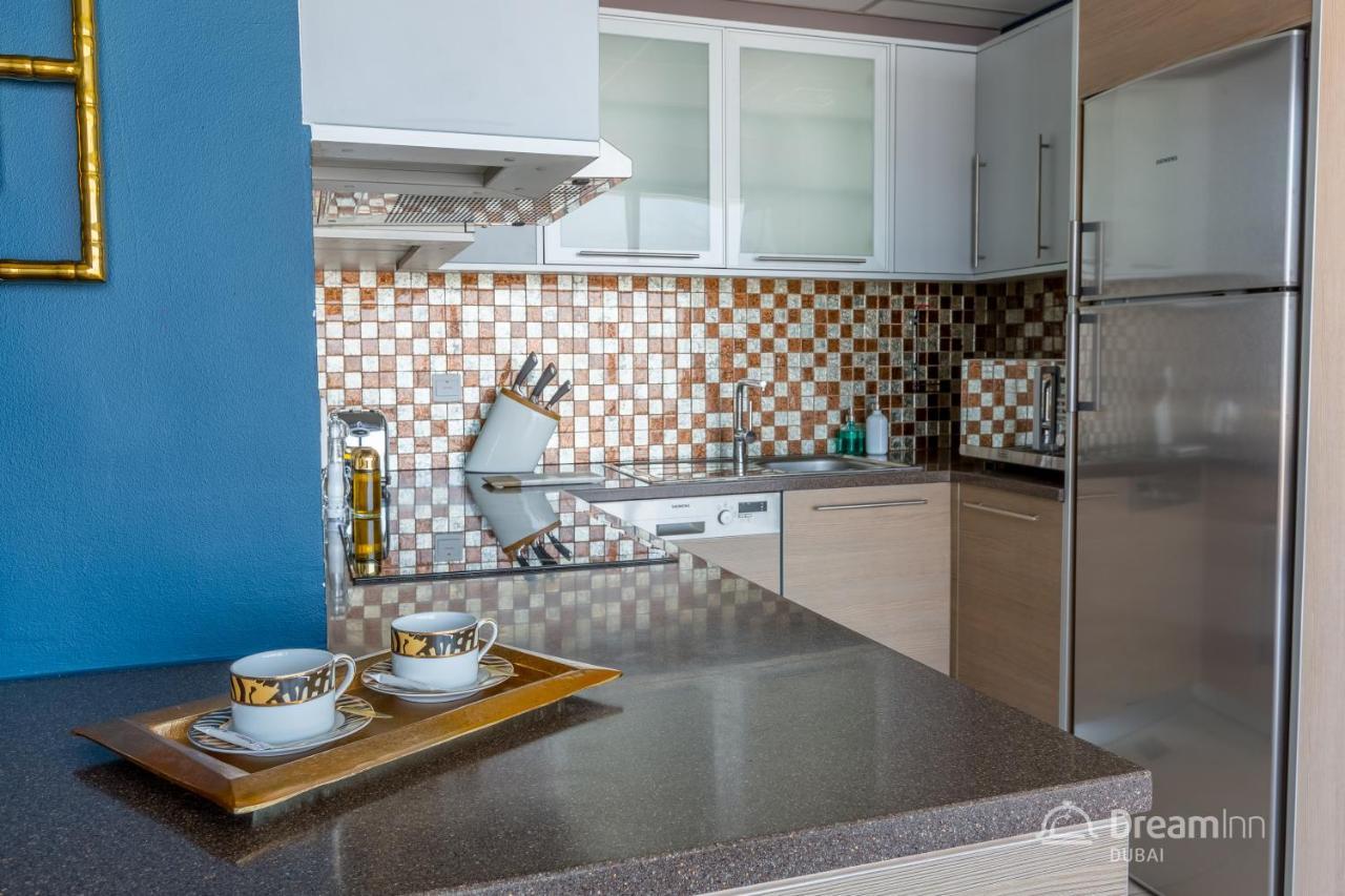 Dream - 48 Burj Gate Gulf Views Apartment Dubai