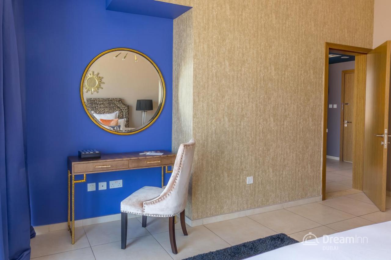 Dream - 48 Burj Gate Gulf Views Apartment